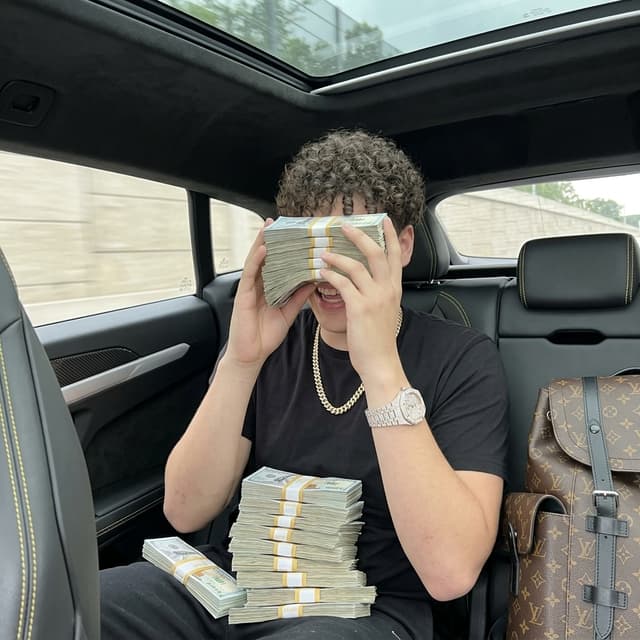 Lambo Cash Stack